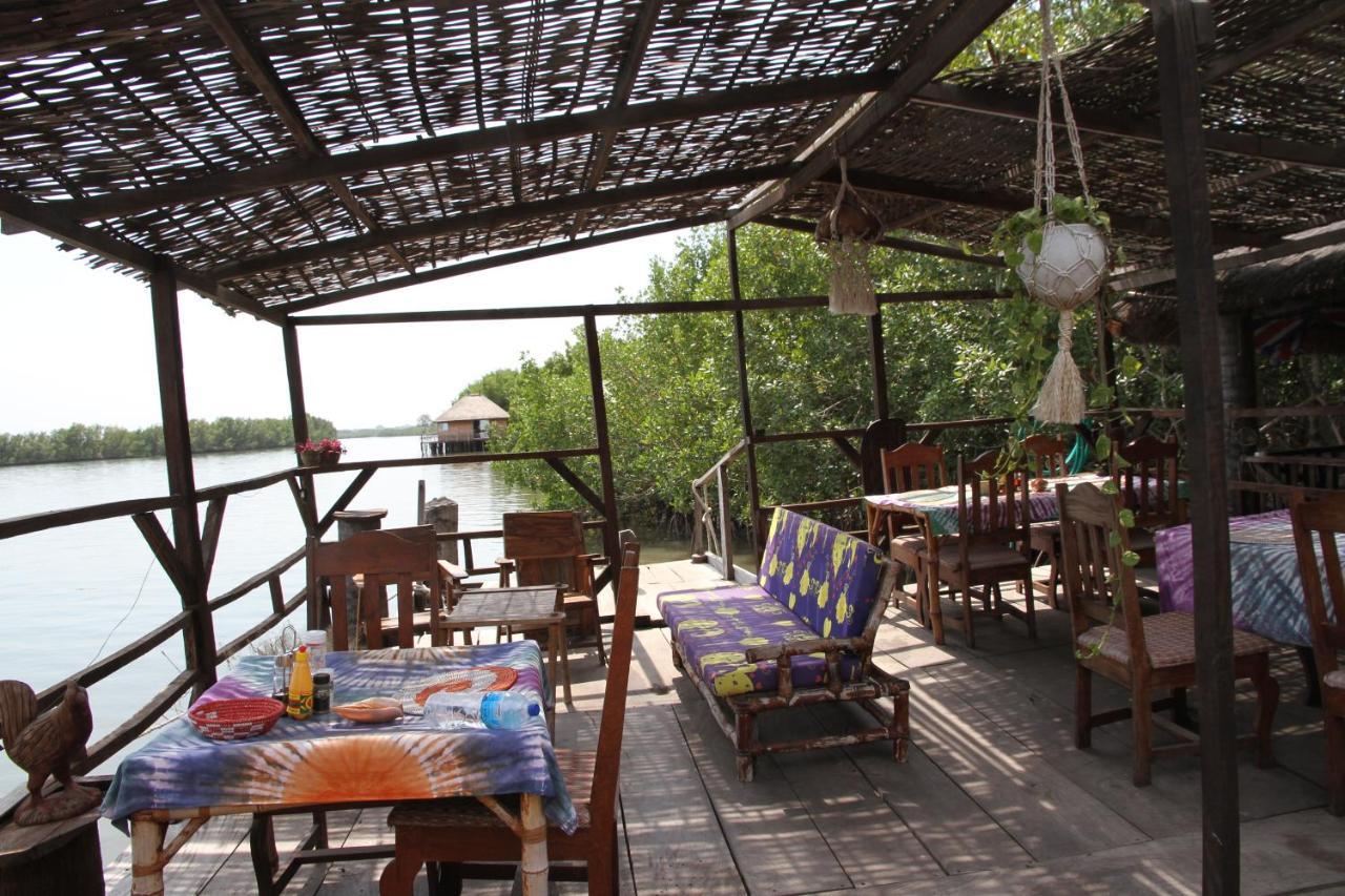 Bintang Bolong Lodge Ngoại thất bức ảnh