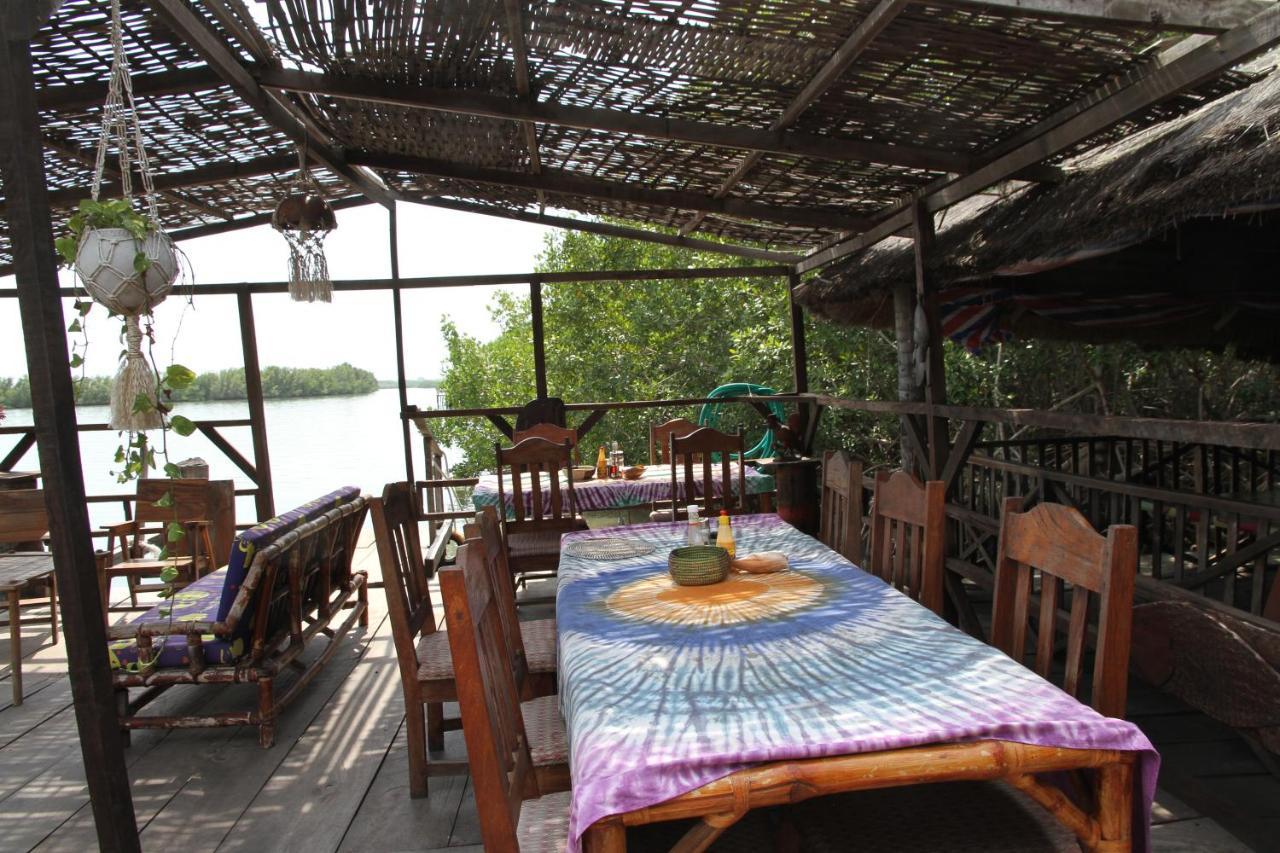 Bintang Bolong Lodge Ngoại thất bức ảnh