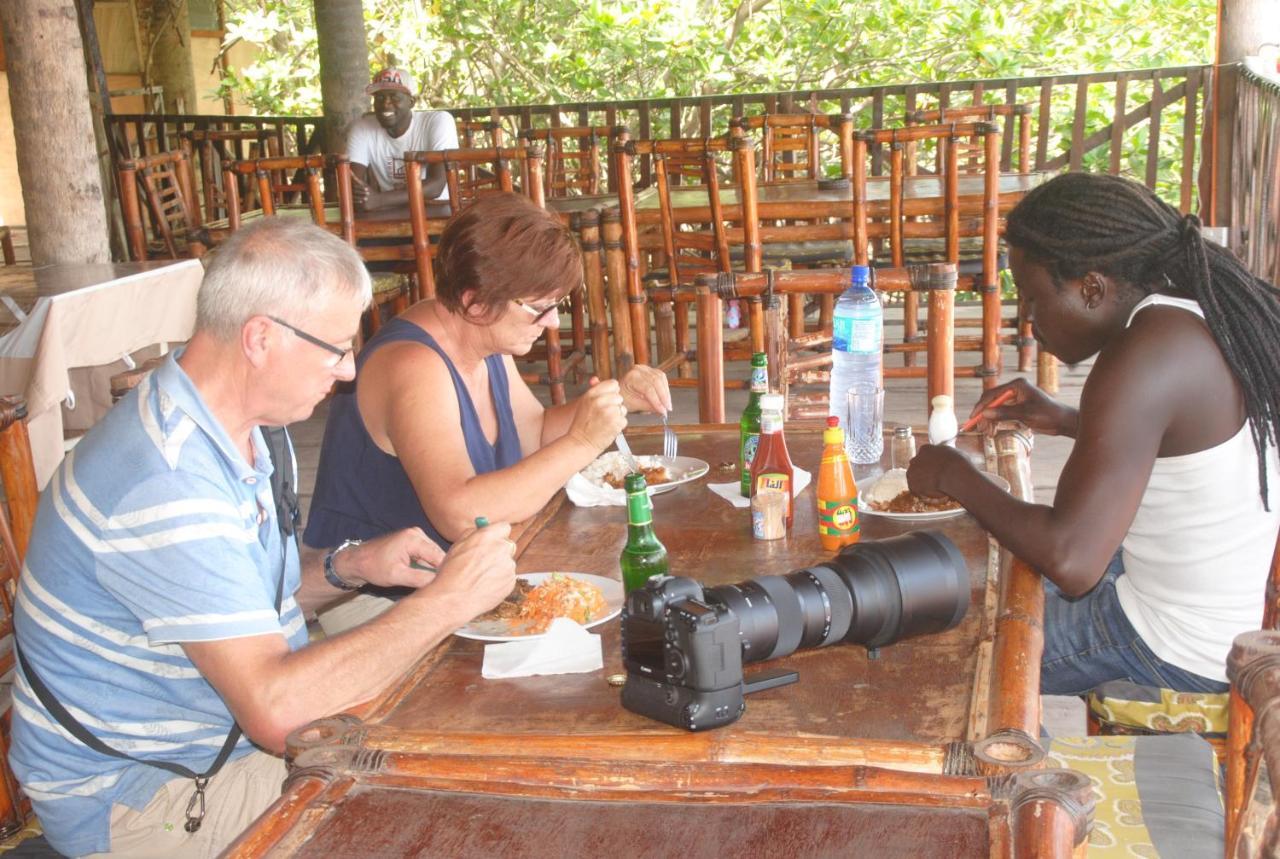 Bintang Bolong Lodge Ngoại thất bức ảnh