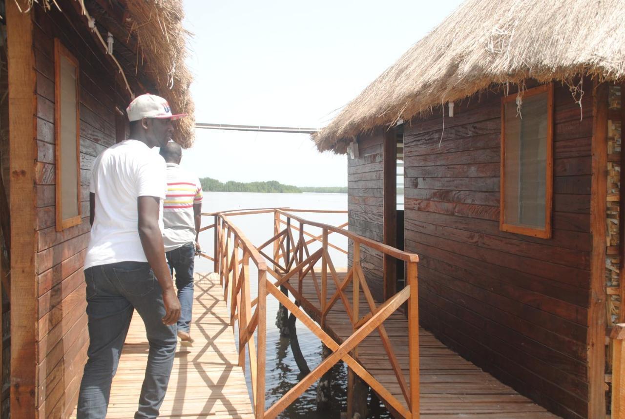 Bintang Bolong Lodge Ngoại thất bức ảnh