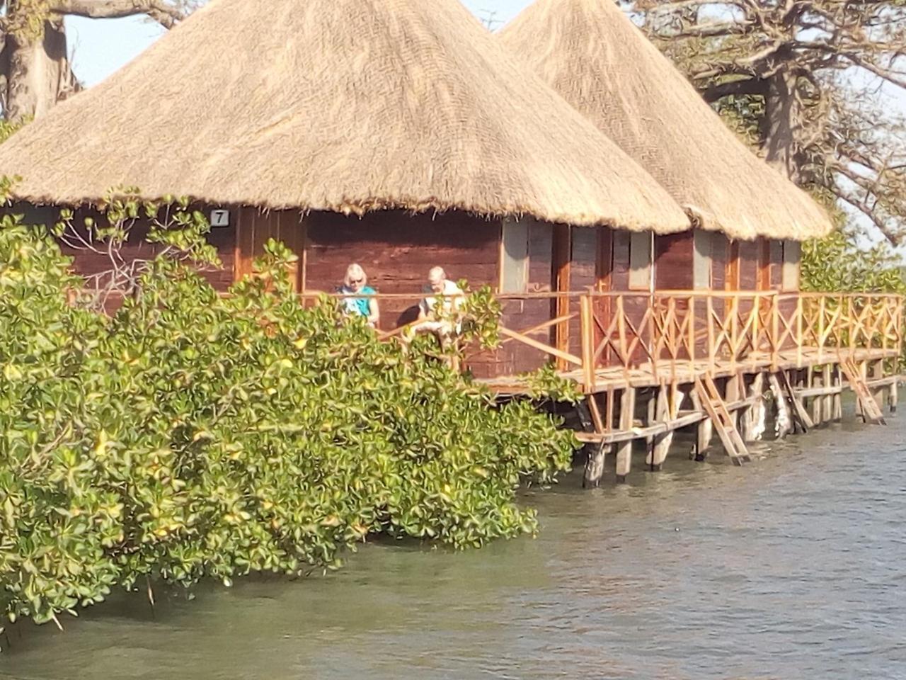 Bintang Bolong Lodge Ngoại thất bức ảnh