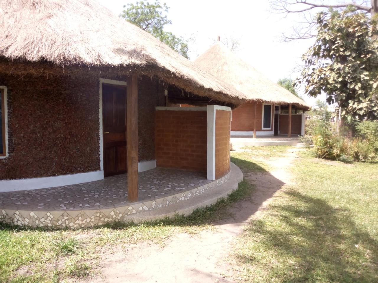 Bintang Bolong Lodge Ngoại thất bức ảnh
